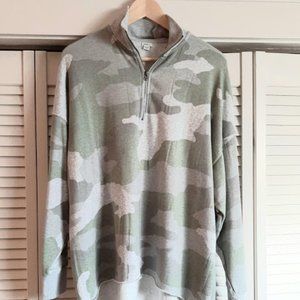 Aerie Camo Pullover Size Large